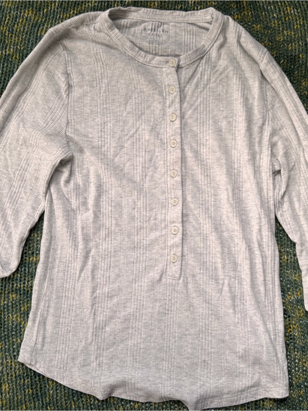 American Eagle Outfitters Heather Light Gray Ribbed Henley Long Sleeve